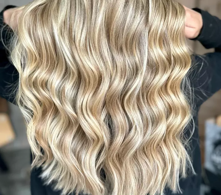 Photo des cheveux après la prestation de coiffure